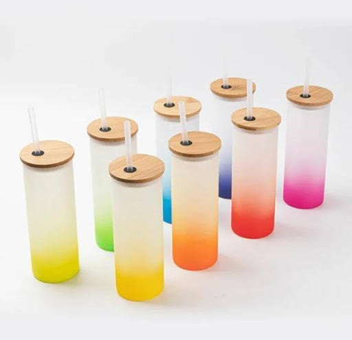 Vaso con Pitillo y Tapa de Bambú - Diseño Ecológico con Fondo Color (17 oz)